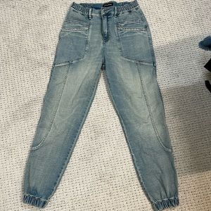 Retrofete jogger jeans